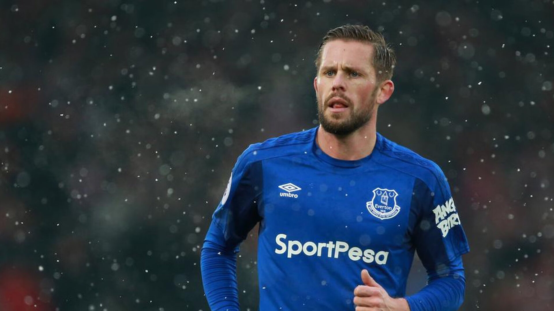 希腊强势拿下克罗地亚，伊布在F1新赛季揭幕战接管比赛